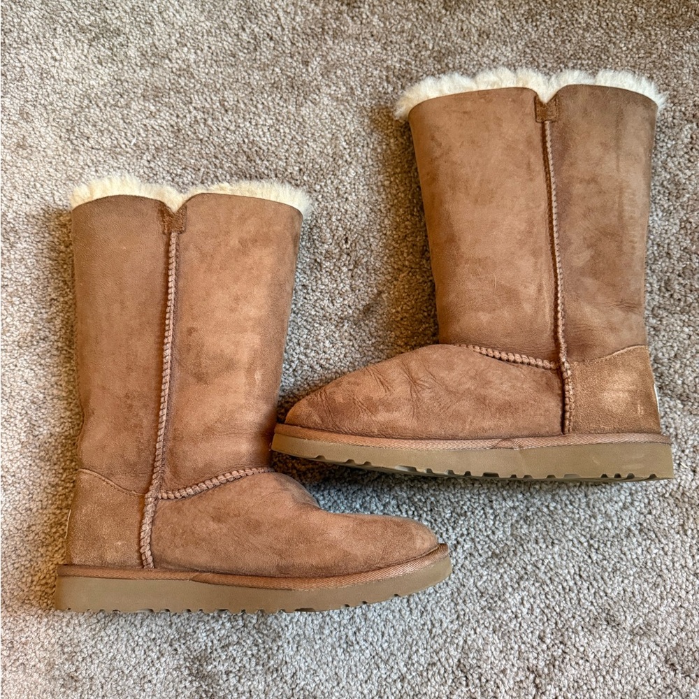 UGG Tan Suede Boots with Fur Trim - Picture 3 of 6